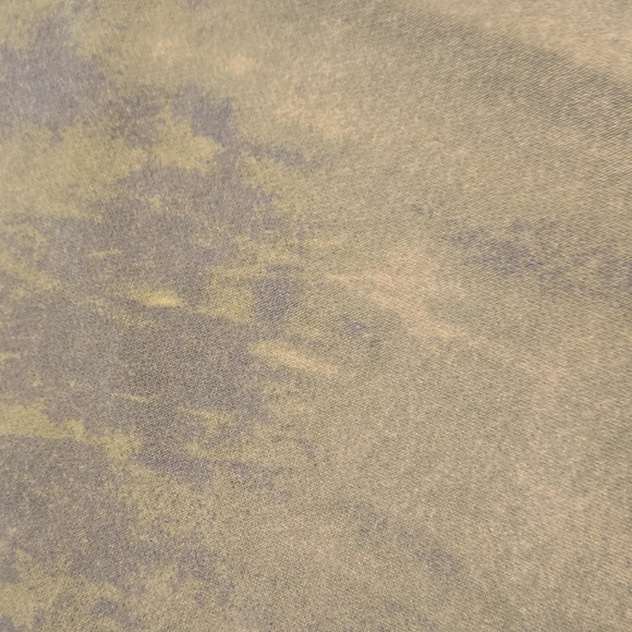 H&M Gray Crewneck Sweatshirt Classic Design - Picture 2 of 4